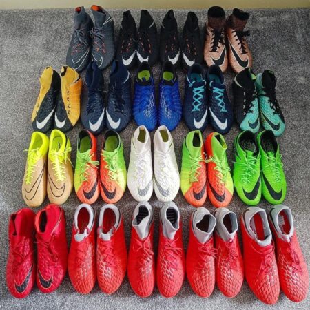 SOCCER CLEATS PALLET