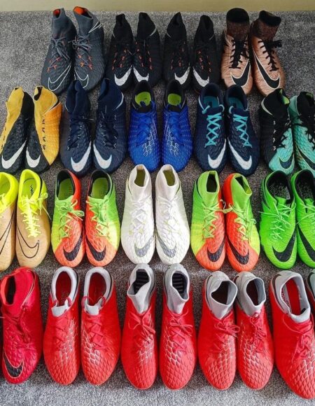 SOCCER CLEATS PALLET