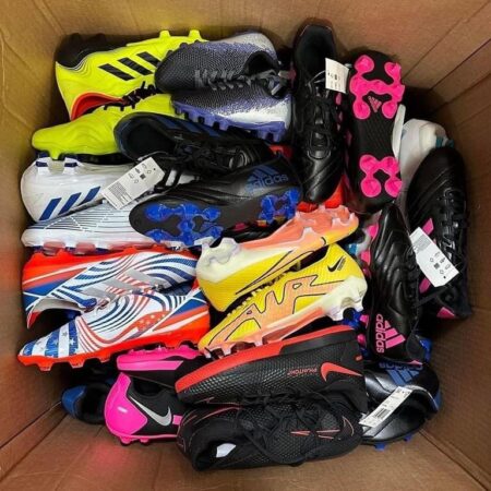 SOCCER CLEATS PALLET