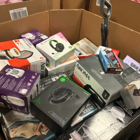 TGT Electronics Pallet